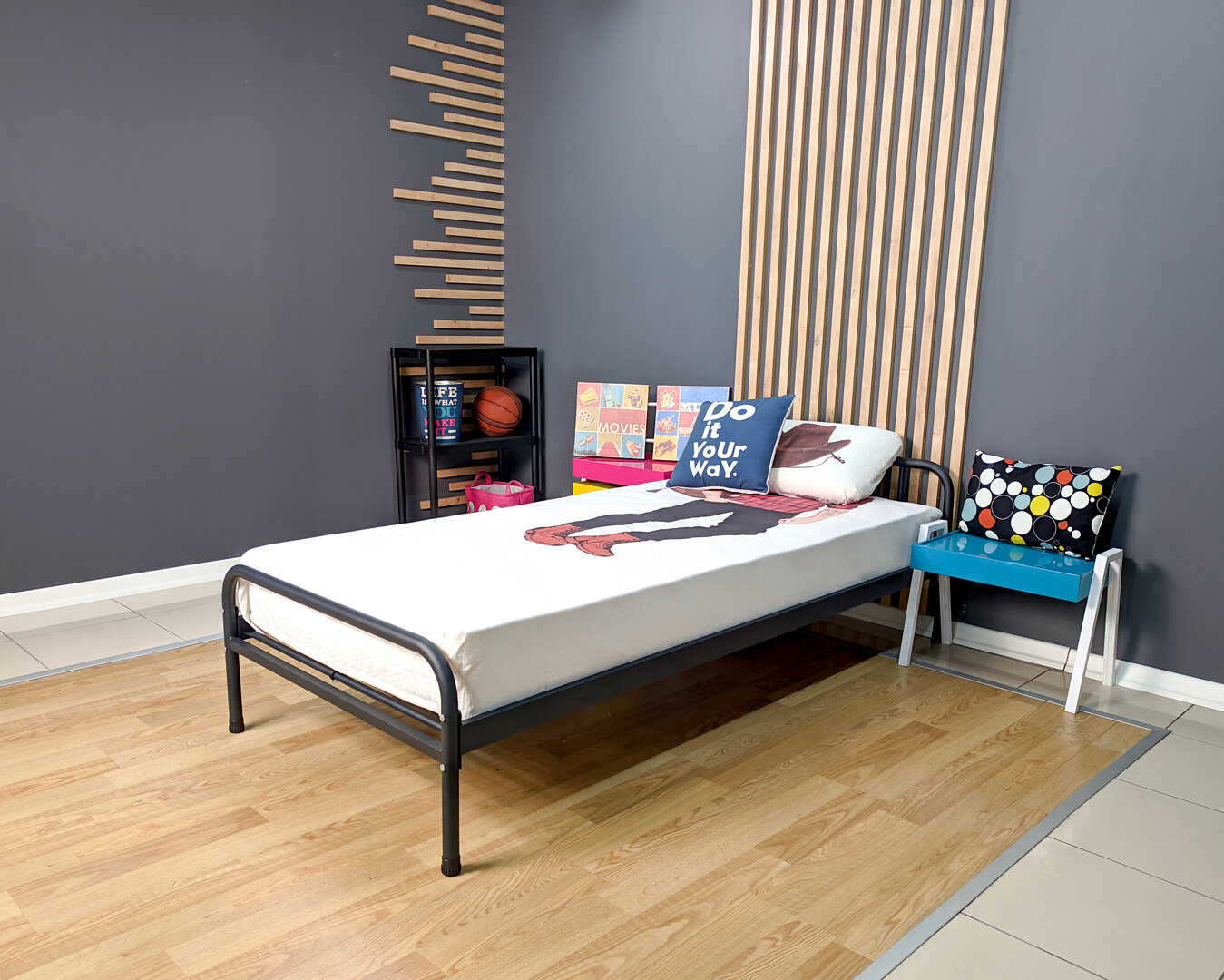 ერთადგილიანი საწოლი შავი 90*200 (MM933)