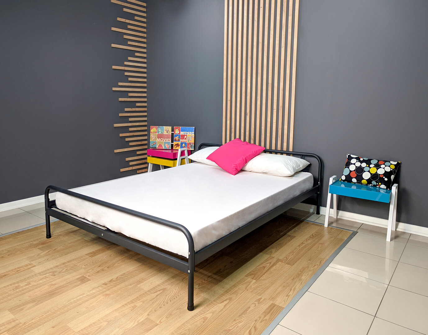 ორადგილიანი საწოლი შავი 160*200 (MM935)